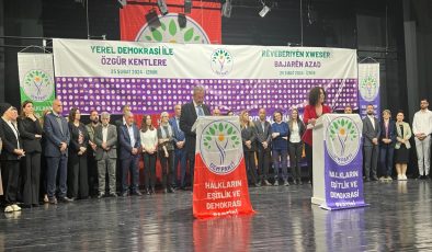 DEM Parti İzmir adaylarını tanıttı: Barış annelerini buluşturmaya geliyoruz