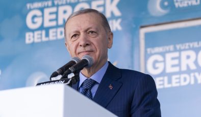 Erdoğan’ın Mersin mitinginde ‘şeriat istiyoruz’ sloganı