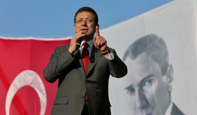 İmamoğlu’ndan Kurum’a: Senin gündemini de o belirliyor