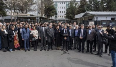 Tahir Elçi cinayeti davasında mahkeme heyeti savcıya son kez süre verdi: Mütalaanı hazırla