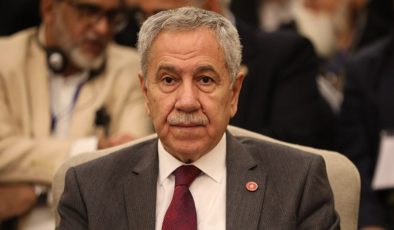 Arınç’tan Özgür Özel çıkışı: Hiçbir arkadaşım gelmedi, o hukukumu korudu