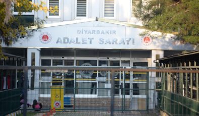 Bağlar Belediyesi’nde rüşvet davası: Başkan Yardımcısı tahliye edildi