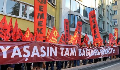 Deniz Gezmiş, Yusuf Aslan ve Hüseyin İnan Dolmabahçe’de anıldı: Hesabını soracağız