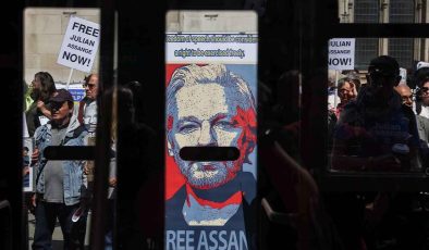 İngiltere’de Yüksek Mahkeme’den Julian Assange’a ABD’ye karşı temyiz izni