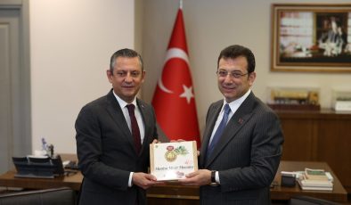 Özgür Özel, Ekrem İmamoğlu’nu ziyaret etti