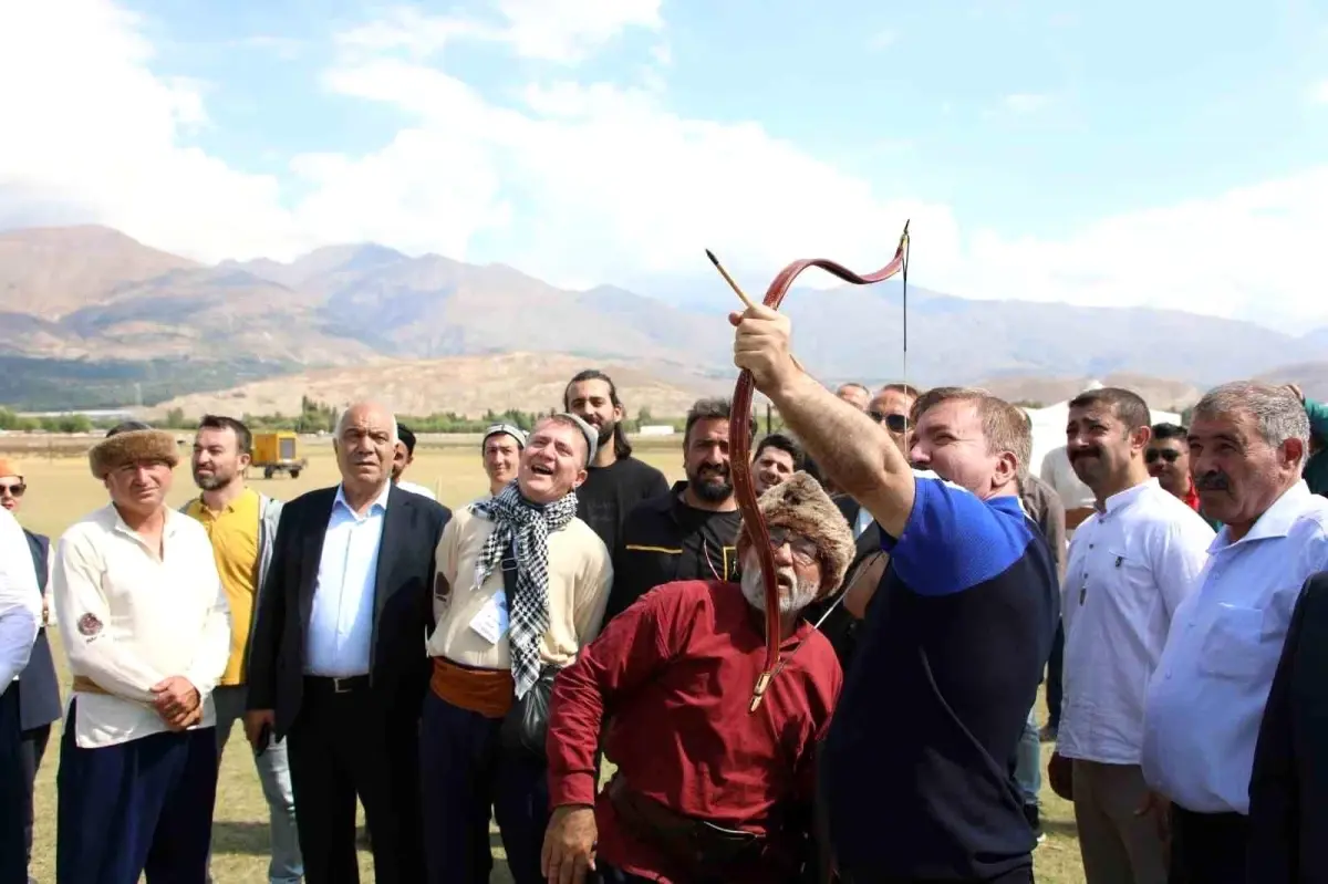 Erzincan’da Geleneksel Türk Okçuluk Şampiyonası Gerçekleşti