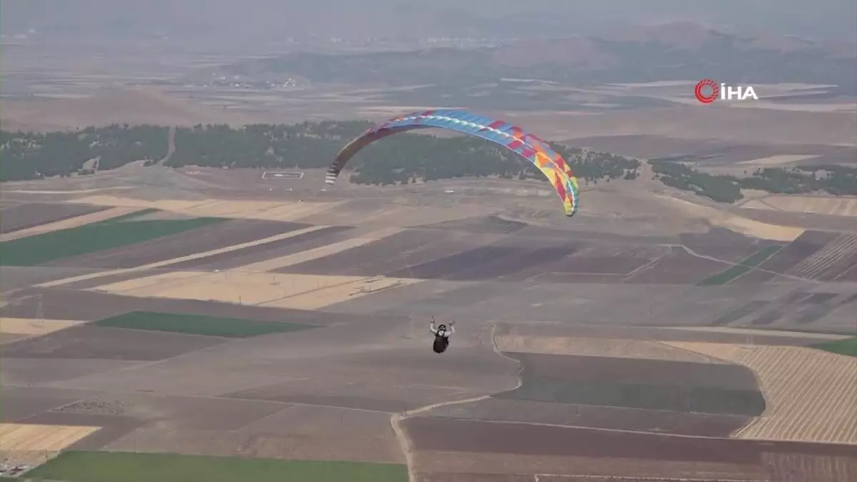 Gaziantep’te Yamaç Paraşütü Festivali: Adrenalin ve Moral