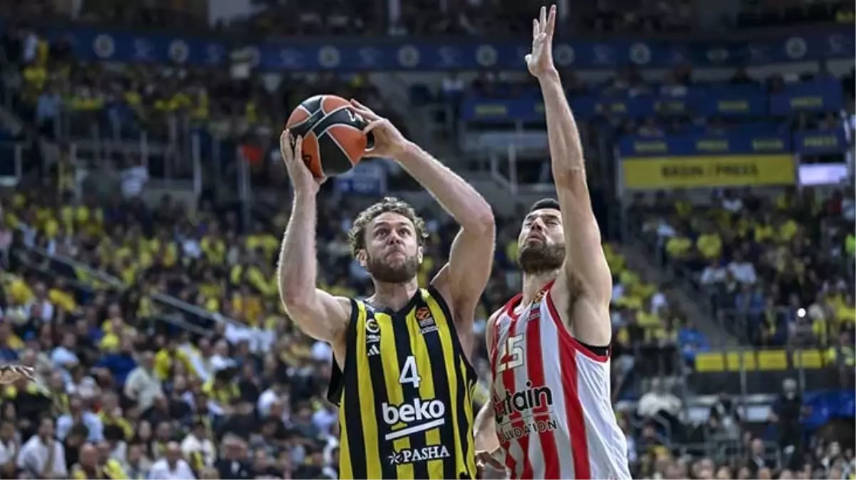 Fenerbahçe Beko, EuroLeague’in ilk haftasında ağırladığı Olympiakos’u 82-71 yendi